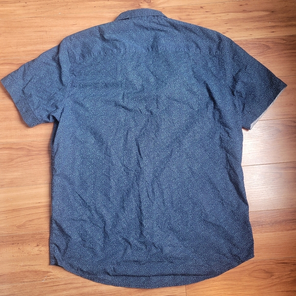 Men's Blue Short Sleeve Shirt - Picture 3 of 3